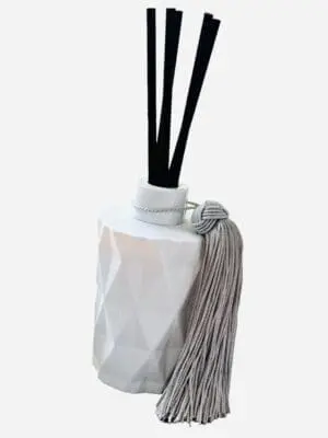 Diamond Milea – Matt White