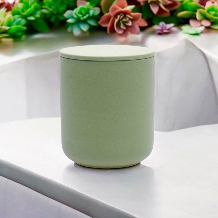 ,,Harmony’’ Luxury Candle – Pastel Olive Green