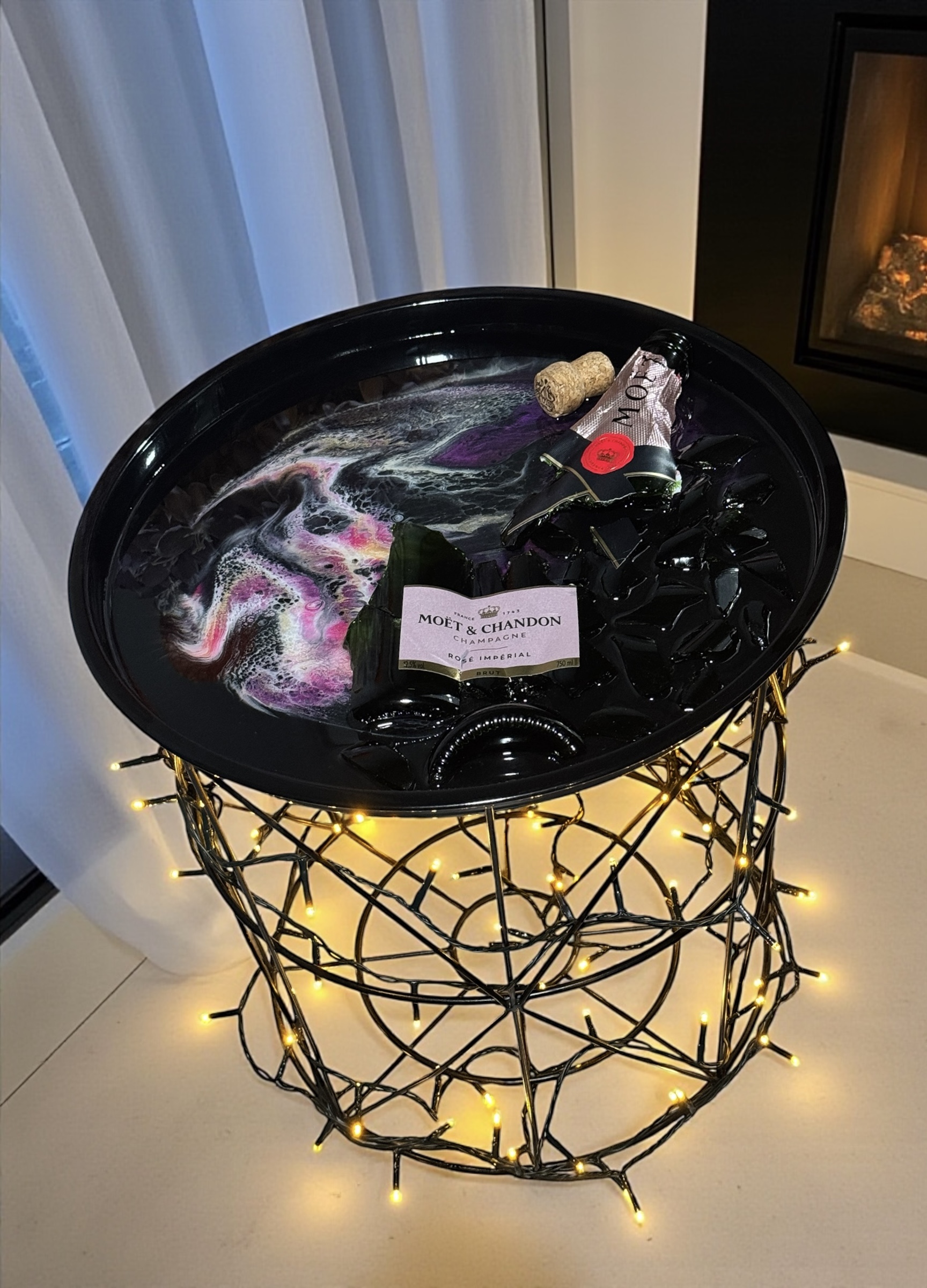 Art Table “Moët Bird” – Luxury That Tells a Story