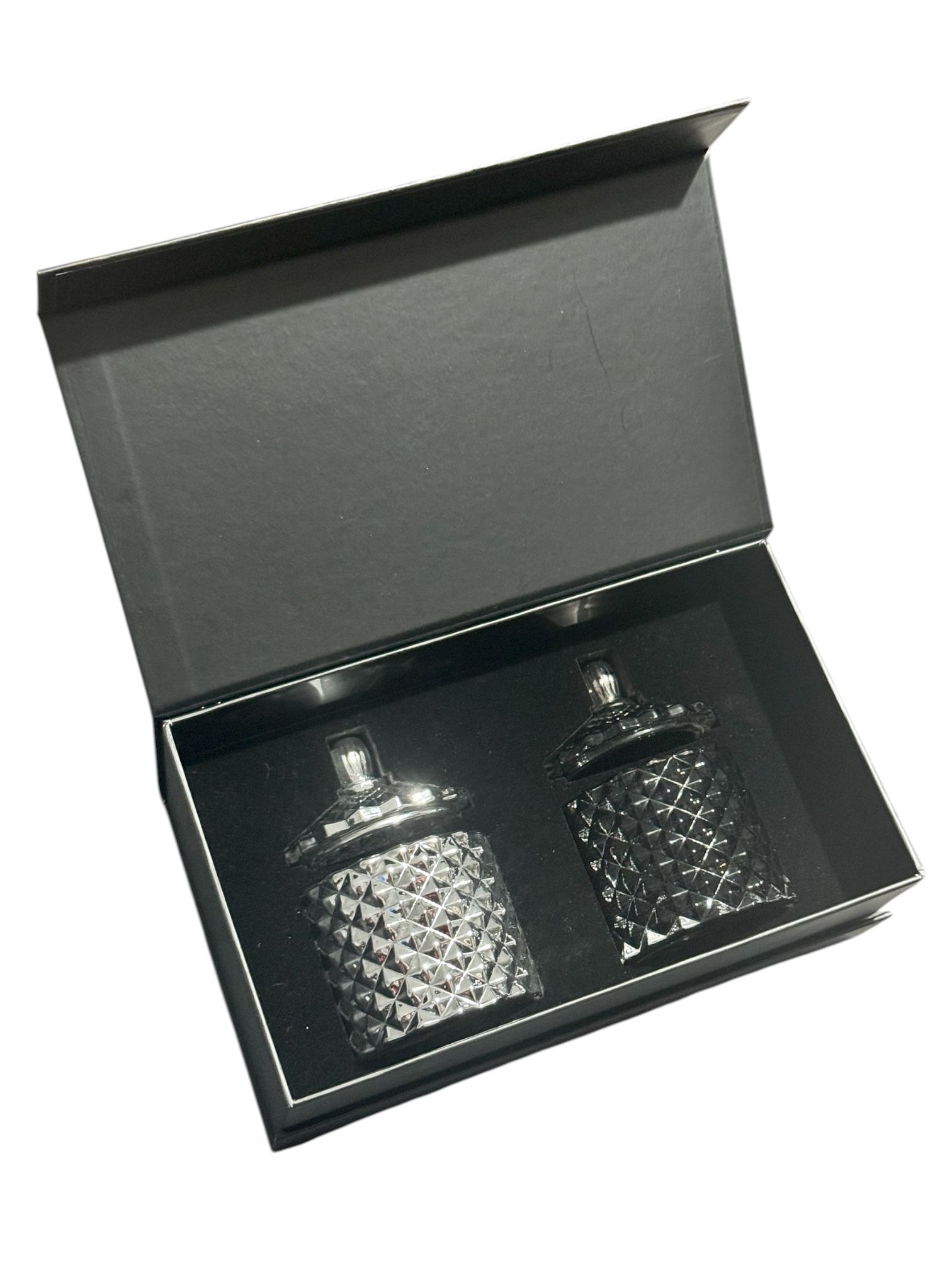 Luxury Magnetic Gift Box “Baby Diamond Cut” (fits 2 candles, 100g each) - Image 7