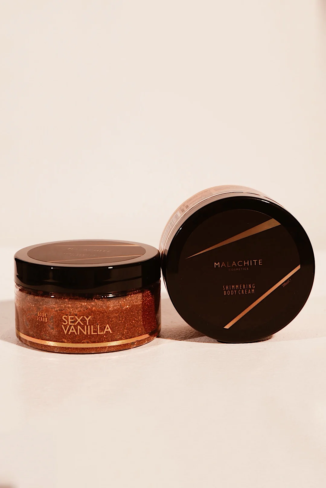 MALACHITE COSMETICS - Body Scrub "Sexy Vanilla", 250gr